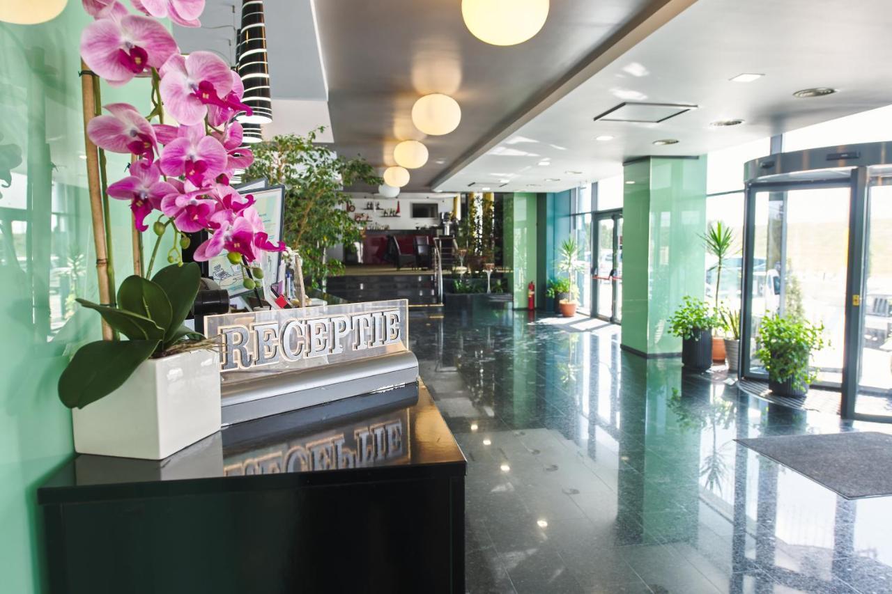 Hotel Emd Bacau Luaran gambar