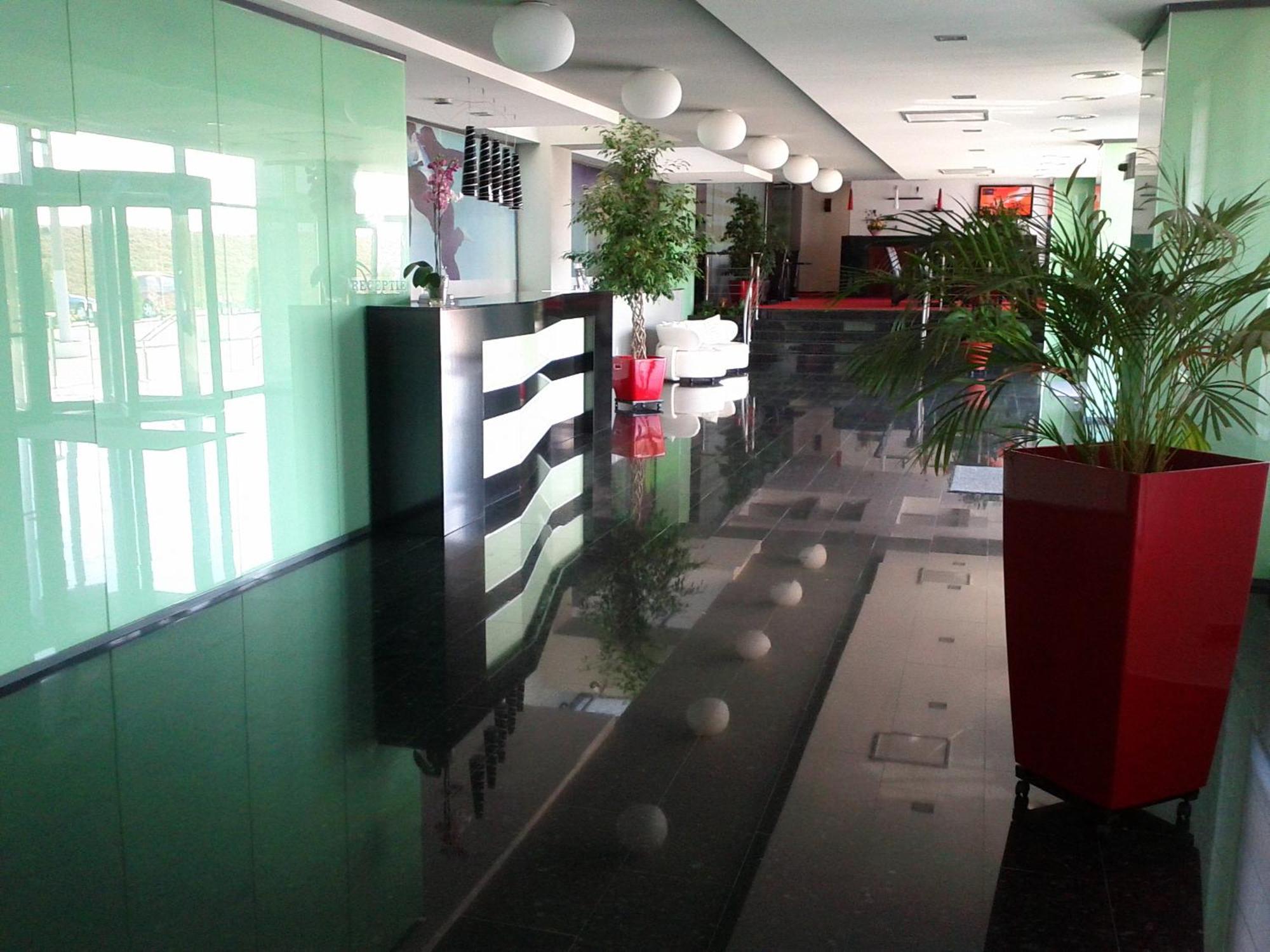 Hotel Emd Bacau Luaran gambar