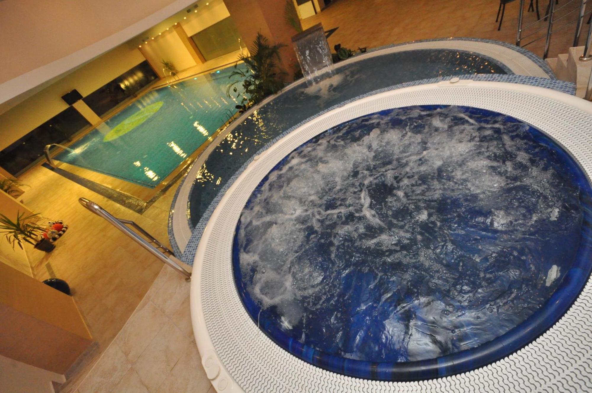 Hotel Emd Bacau Luaran gambar